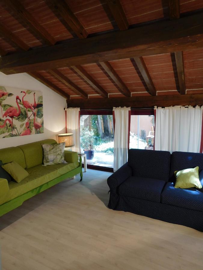 Appartamento Con Piscina Immersa Nel Verde Cascina Exterior photo