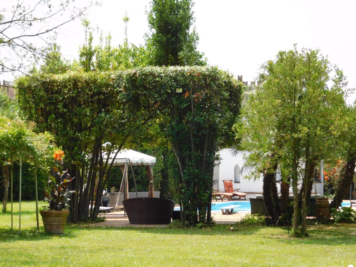 Appartamento Con Piscina Immersa Nel Verde Cascina Exterior photo